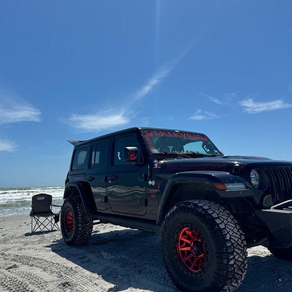 Meet your Posher, Micki - Picture 6 of 6